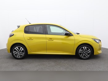 Used Peugeot 208 2023 for sale - 77363487: Photo