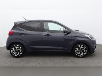 Used Hyundai i10 2023 for sale - 78280856: Photo