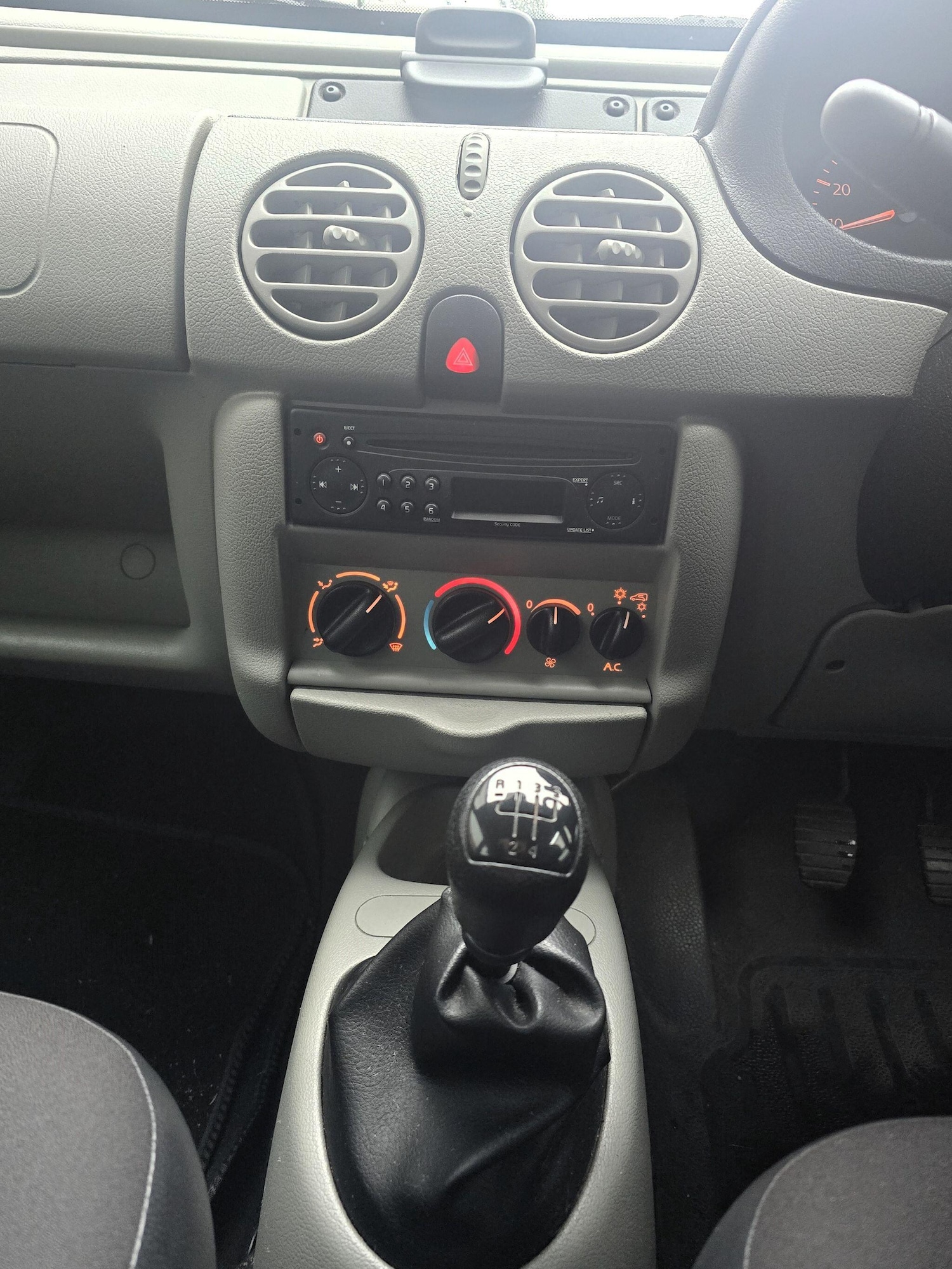 Used Renault Kangoo 2007 for sale - 77242375: Photo 16