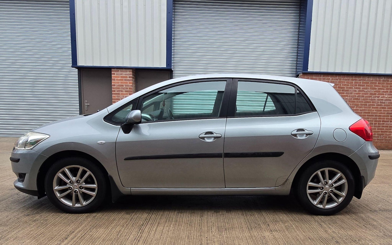 Used Toyota Auris 2009 for sale - 77612933: Photo 8