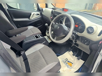 Used Peugeot Partner Tepee 2014 for sale - 78608802: Photo