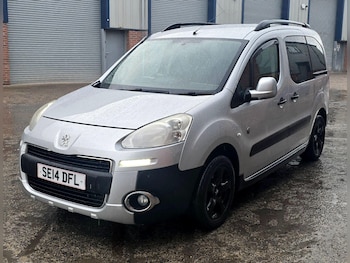 Used Peugeot Partner Tepee 2014 for sale - 78608802: Photo