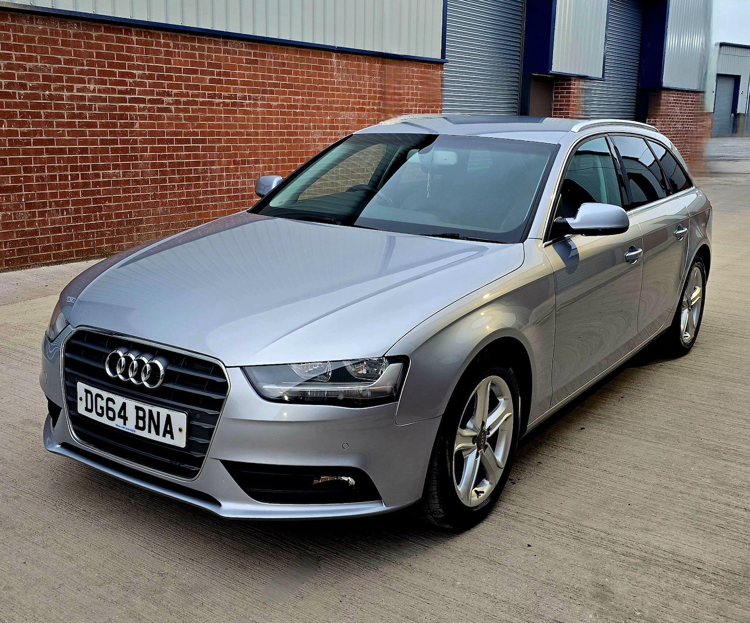 Used Audi A4 Avant 2014 for sale - 77793888: Photo 6