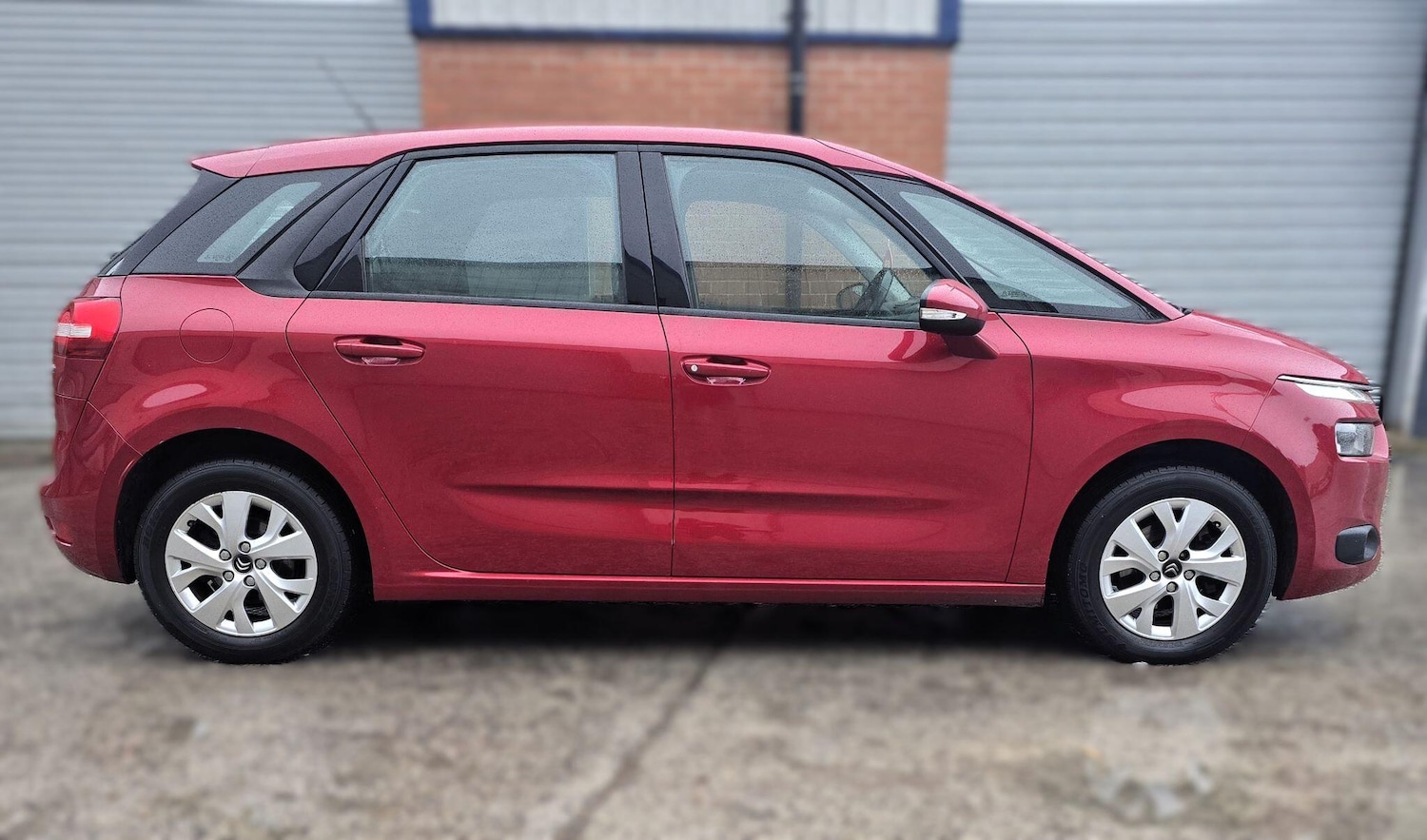 Used Citroen C4 Picasso 2013 for sale - 76855985: Photo 4