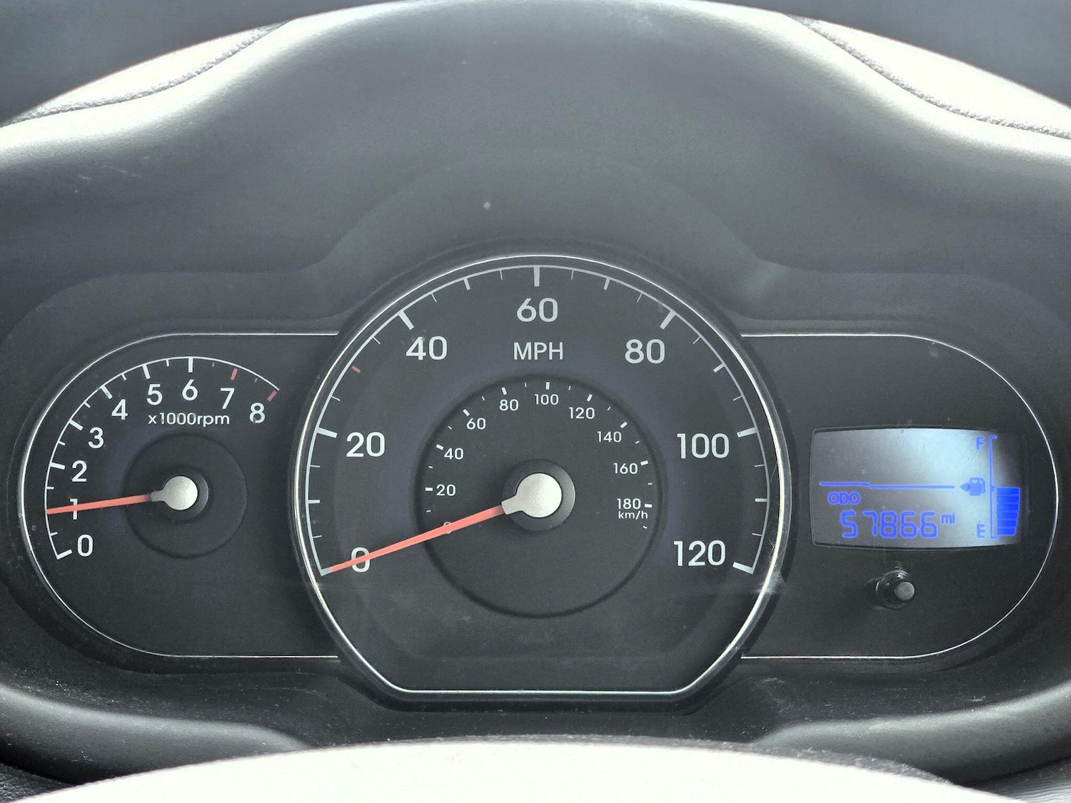 Used Hyundai i10 2014 for sale - 77396326: Photo 11