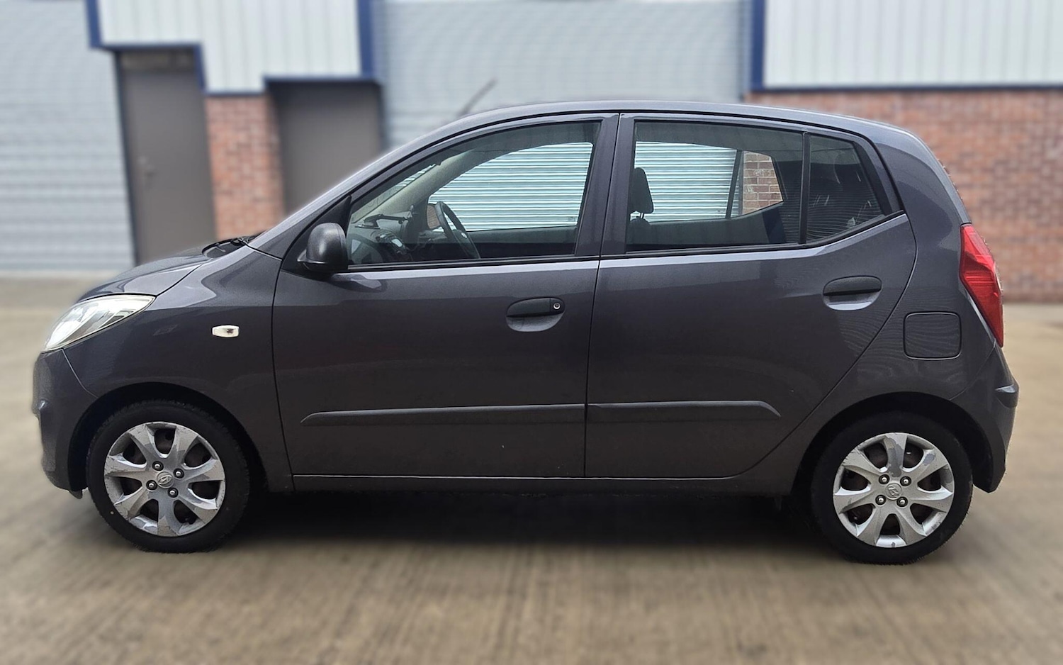 Used Hyundai i10 2014 for sale - 77396326: Photo 14