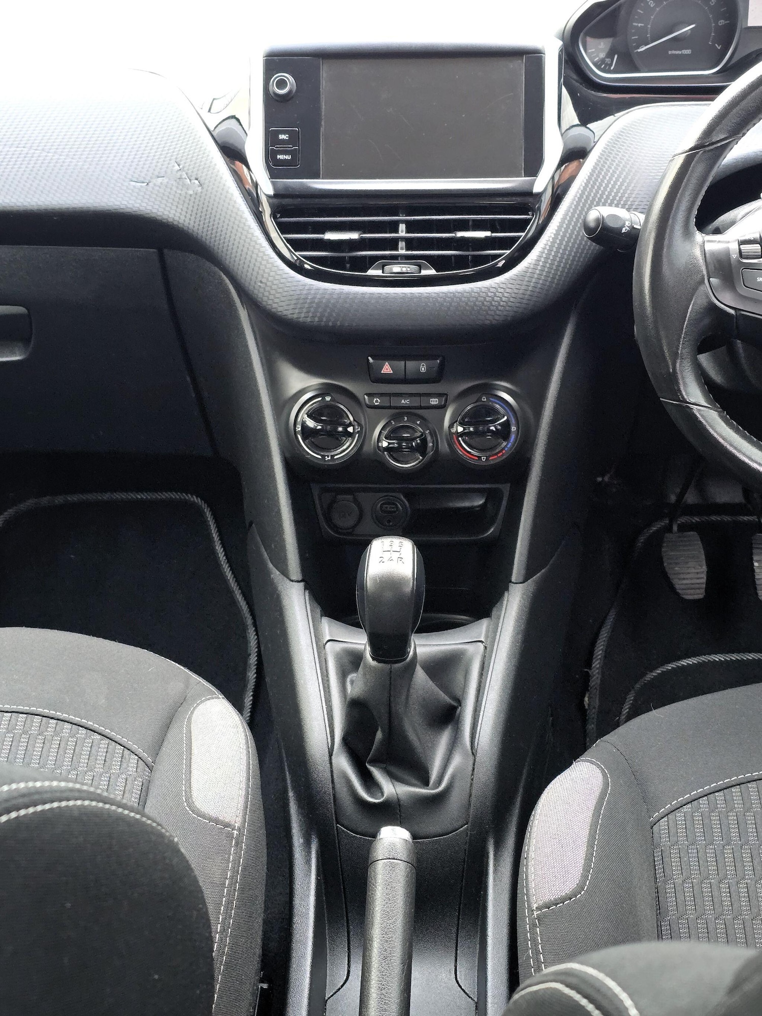 Used Peugeot 208 2016 for sale - 77709760: Photo 15