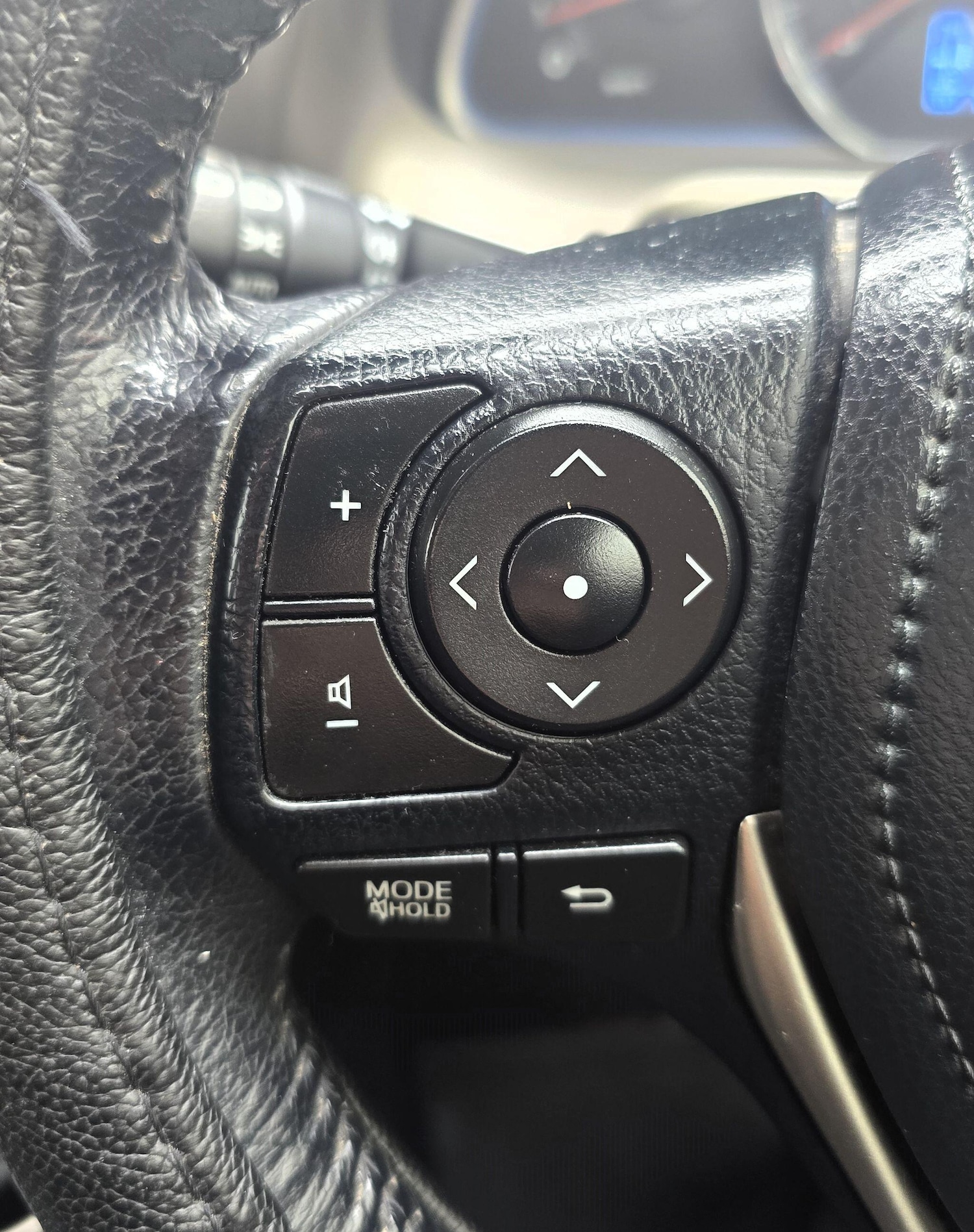 Used Toyota RAV4 2014 for sale - 76521932: Photo 16