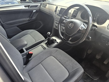 Used Volkswagen Golf SV 2015 for sale - 75909217: Photo
