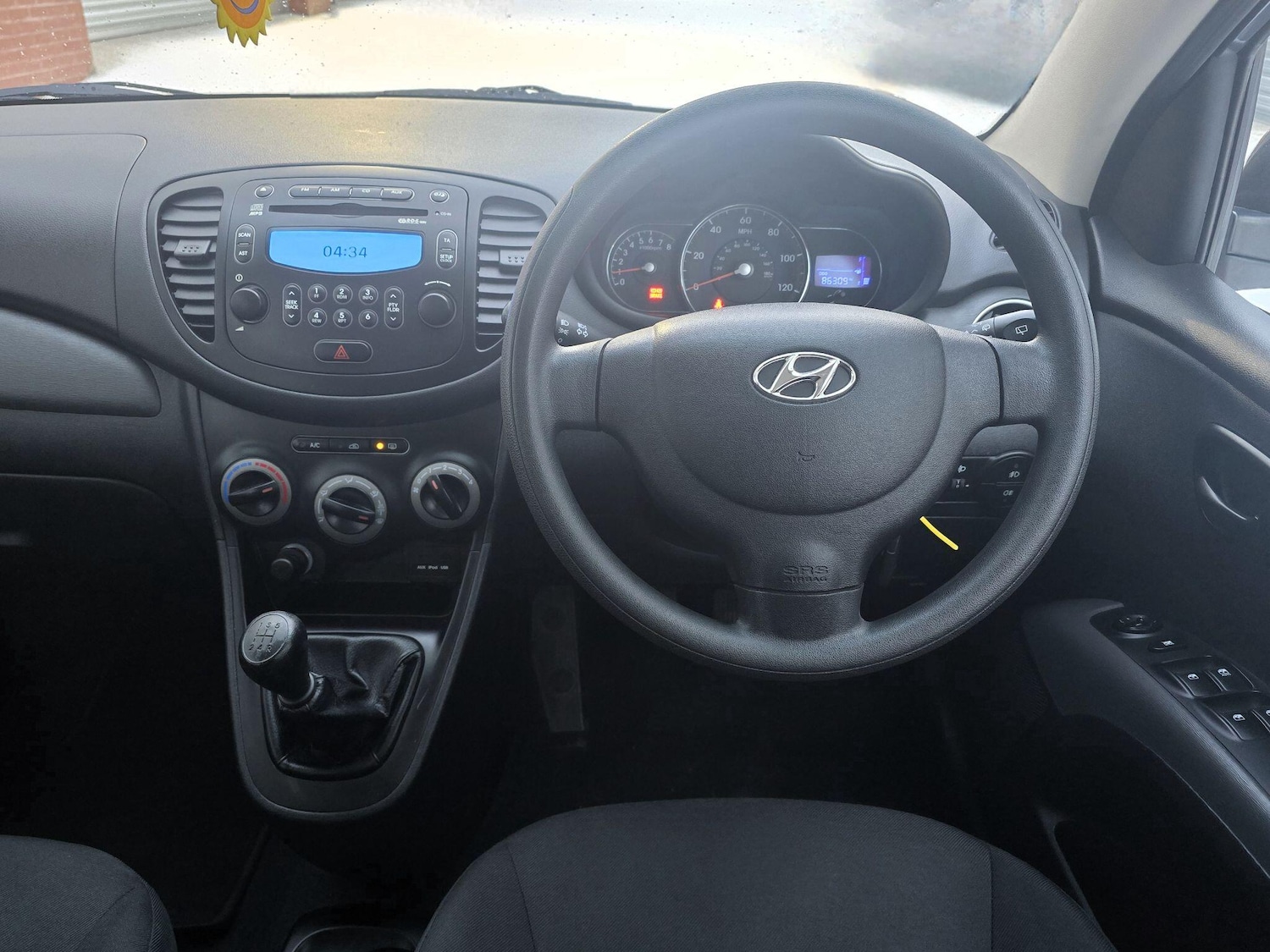 Used Hyundai i10 2014 for sale - 77084485: Photo 15