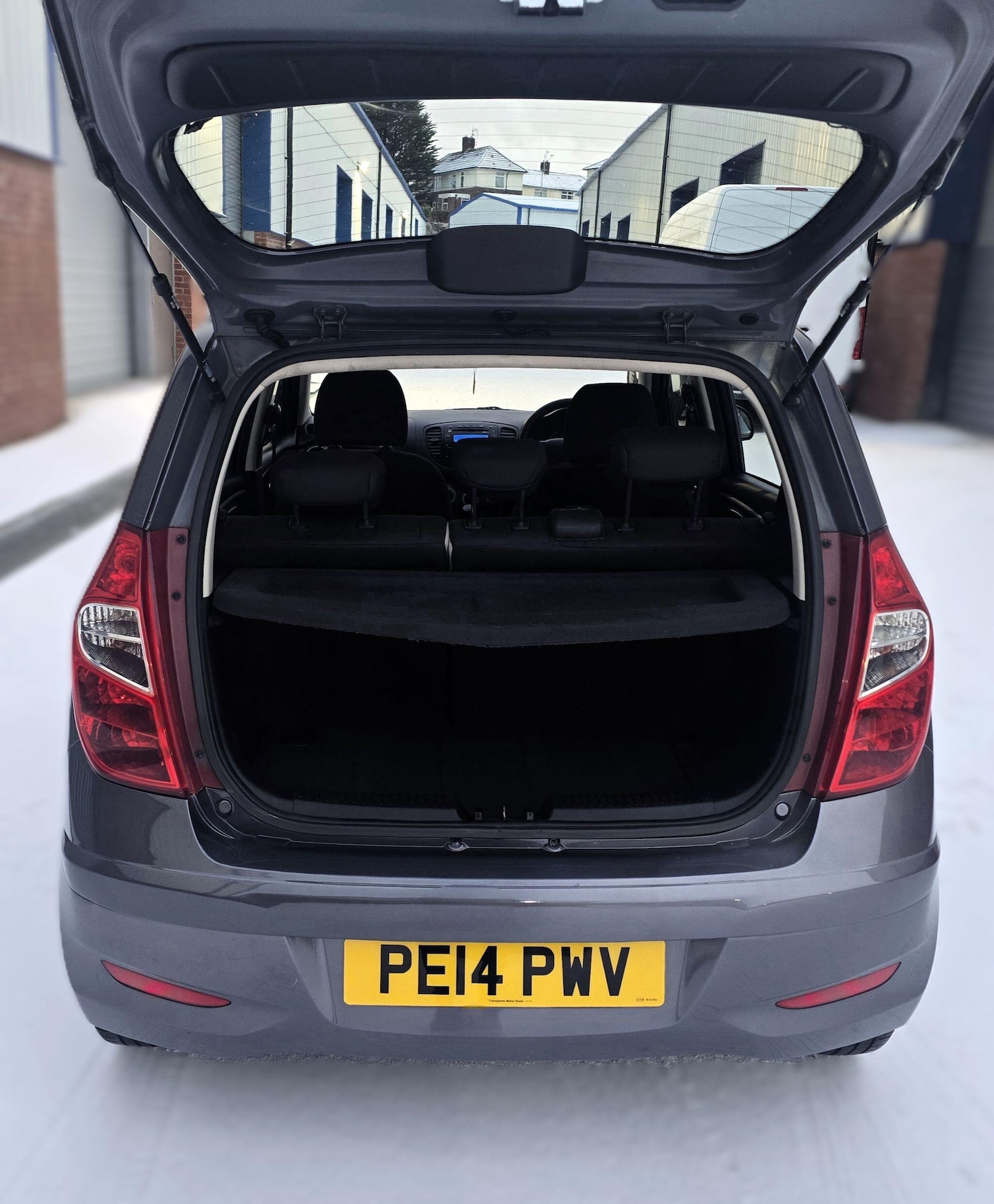 Used Hyundai i10 2014 for sale - 77084485: Photo 27