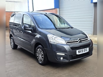 2018 (18) - 1.6 BlueHDi 100 Feel 5dr ETG6