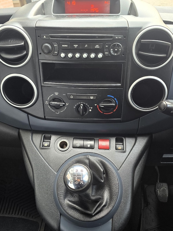 Used Peugeot Partner Tepee 2009 for sale - 76337384: Photo 18