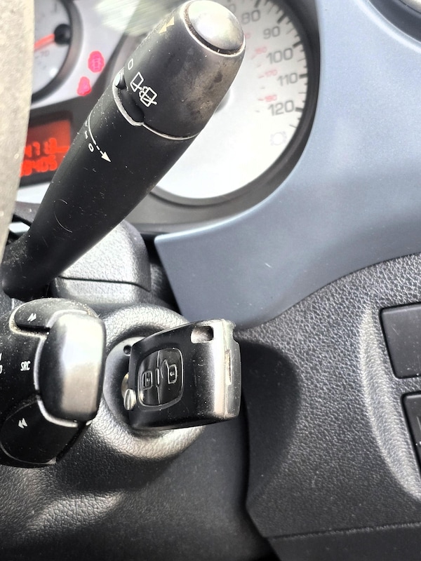 Used Peugeot Partner Tepee 2009 for sale - 76337384: Photo 20