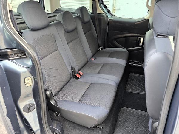 Used Peugeot Partner Tepee 2009 for sale - 76337384: Photo 24