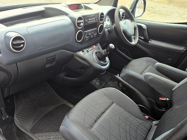 Used Peugeot Partner Tepee 2009 for sale - 76337384: Photo 26