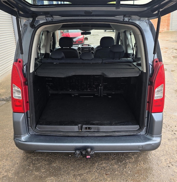 Used Peugeot Partner Tepee 2009 for sale - 76337384: Photo 27
