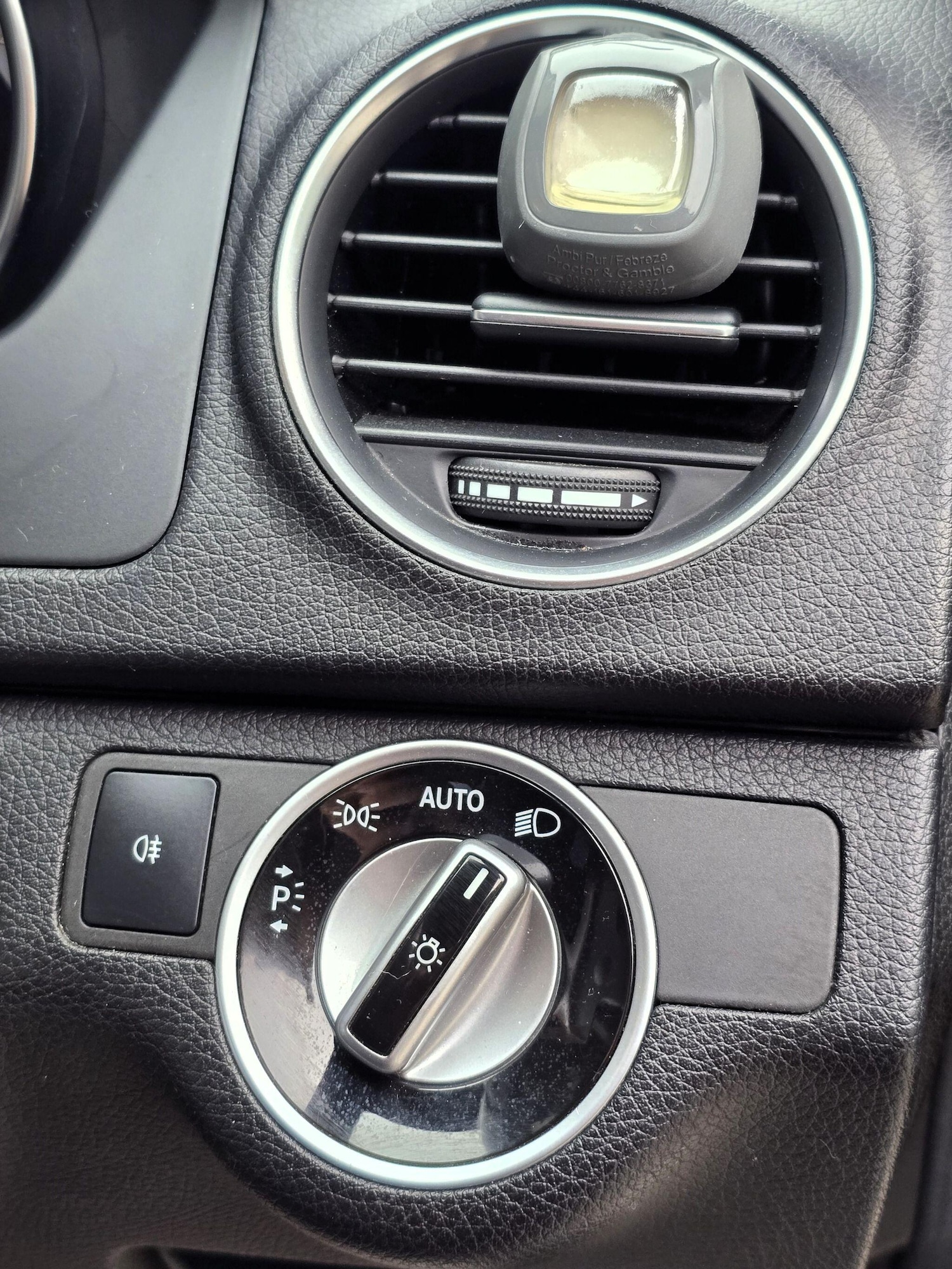 Used Mercedes-Benz C Class 2012 for sale - 76990404: Photo 16