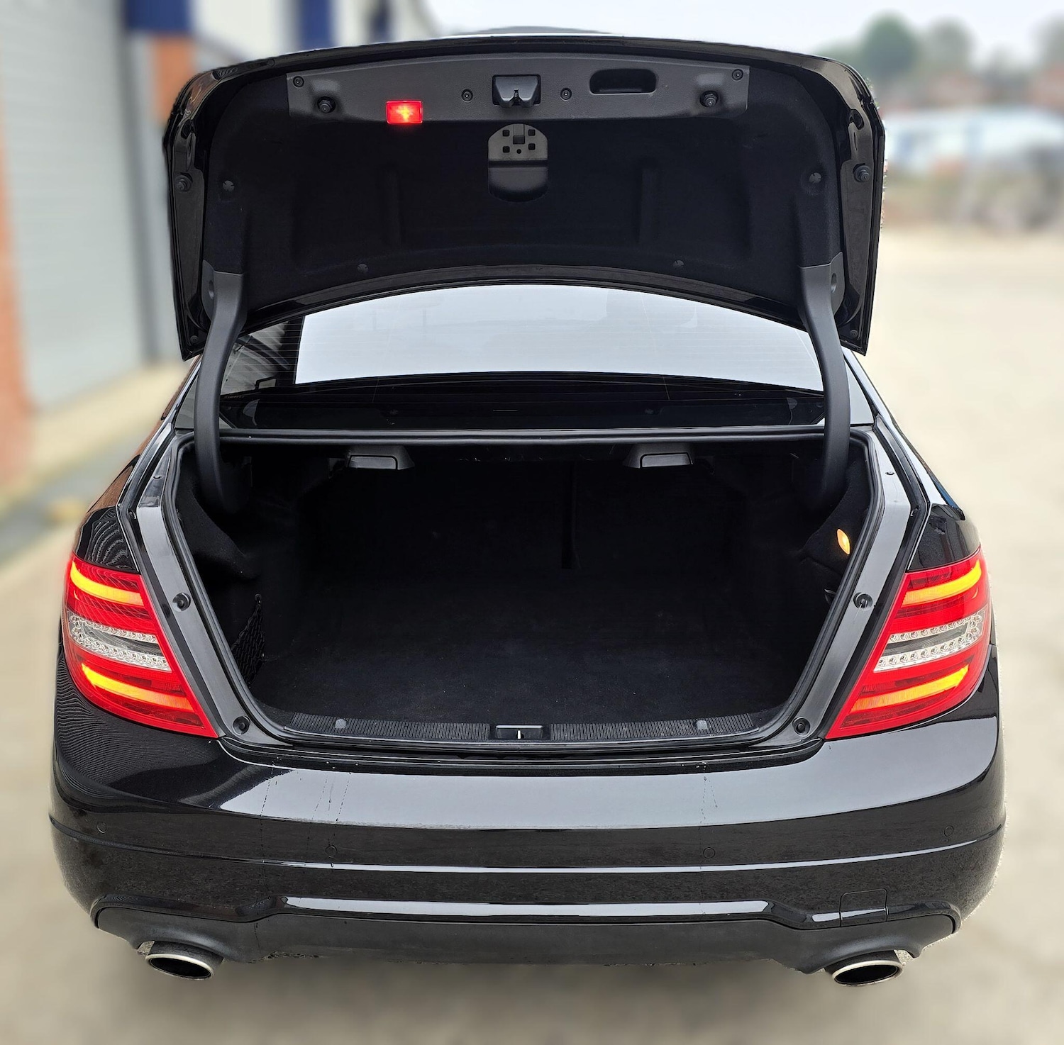 Used Mercedes-Benz C Class 2012 for sale - 76990404: Photo 24