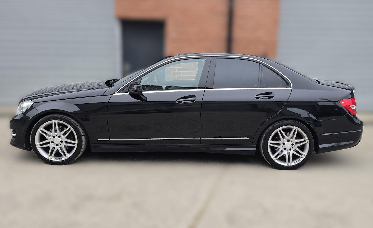 Used Mercedes-Benz C Class 2012 for sale - 76990404: Photo 6