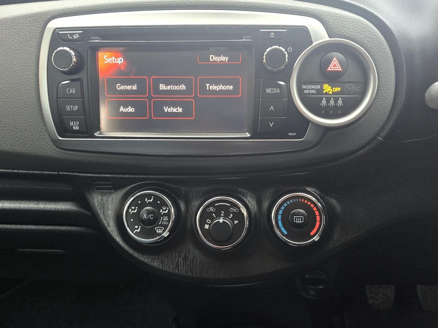 Used Toyota Yaris 2012 for sale - 76855699: Photo 20