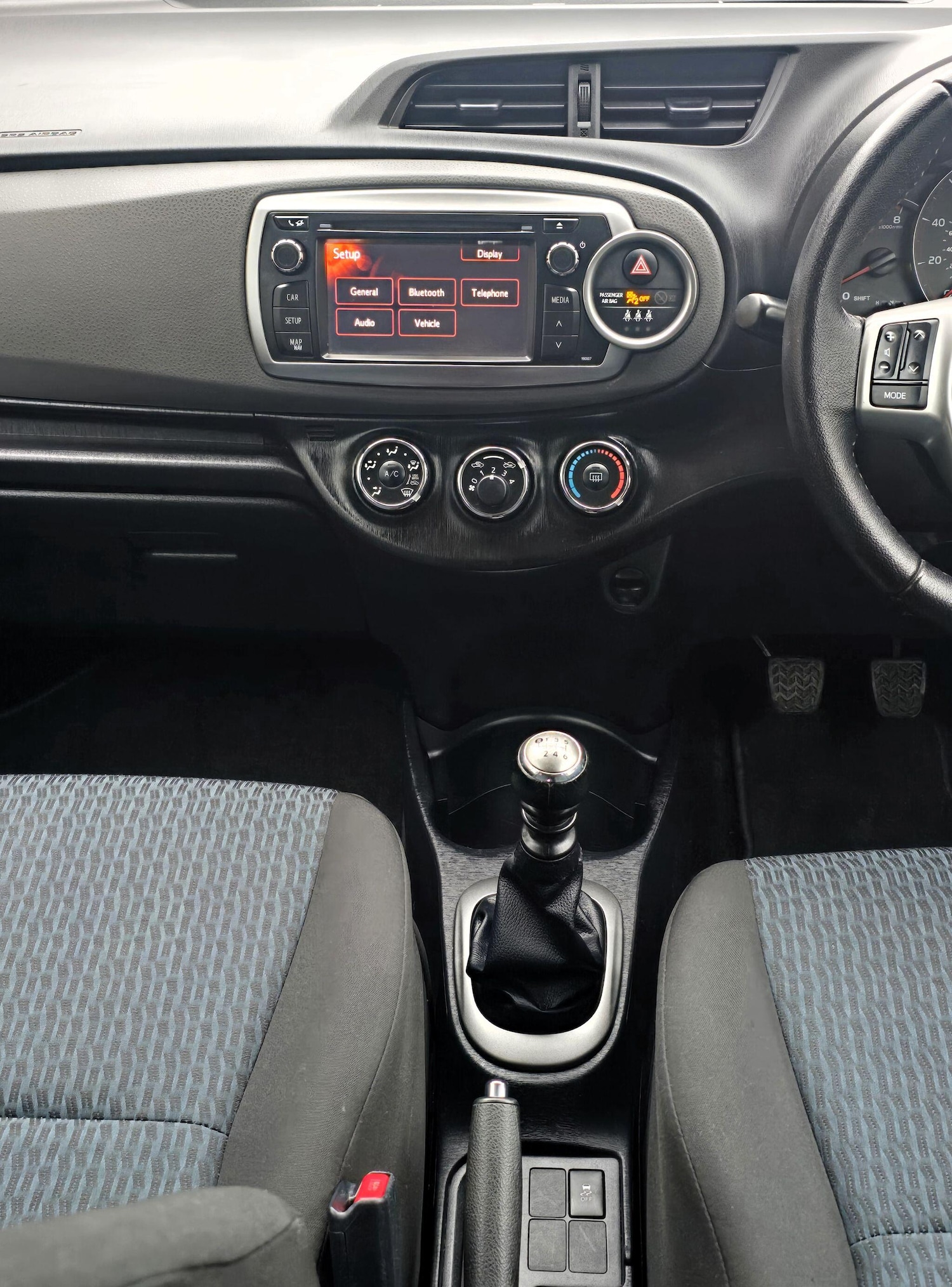 Used Toyota Yaris 2012 for sale - 76855699: Photo 26