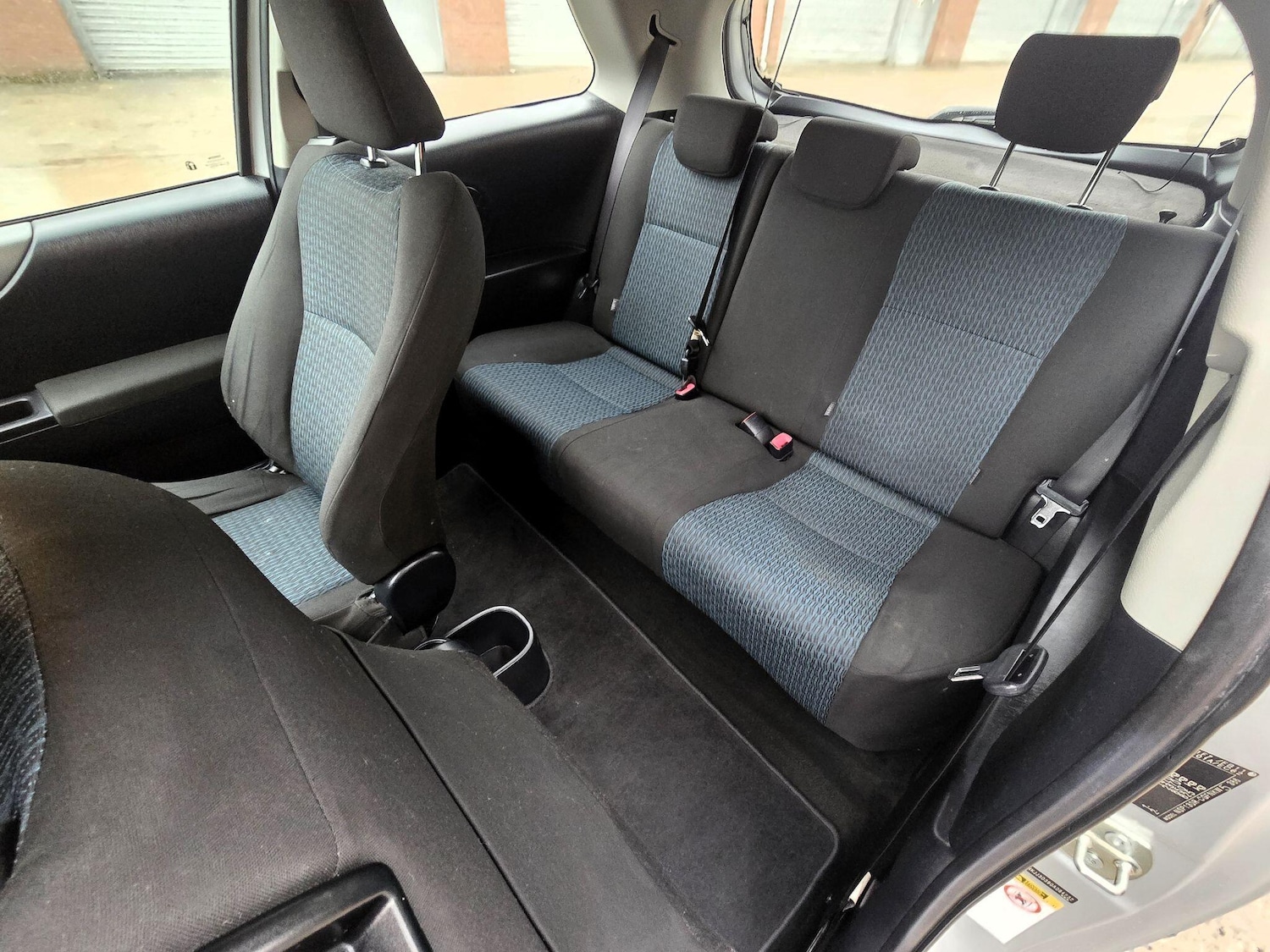 Used Toyota Yaris 2012 for sale - 76855699: Photo 27