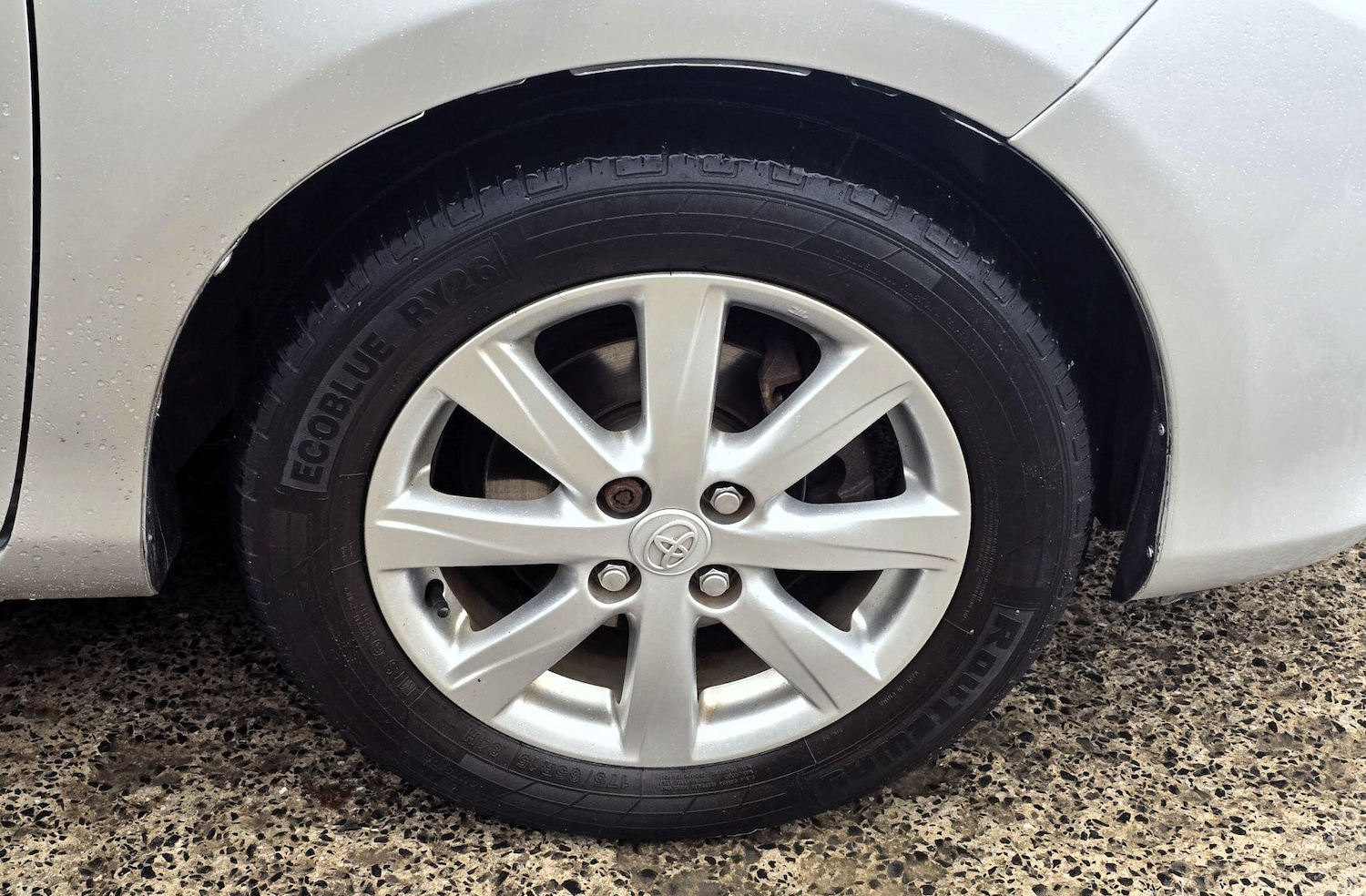 Used Toyota Yaris 2012 for sale - 76855699: Photo 33