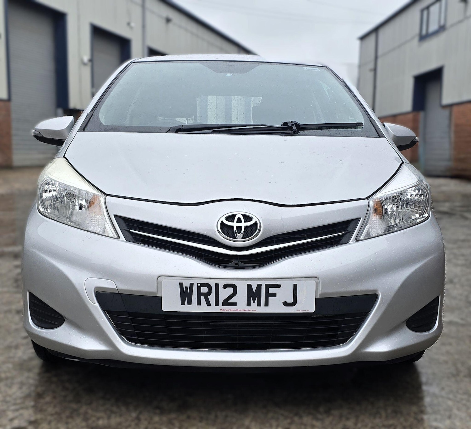 Used Toyota Yaris 2012 for sale - 76855699: Photo 5