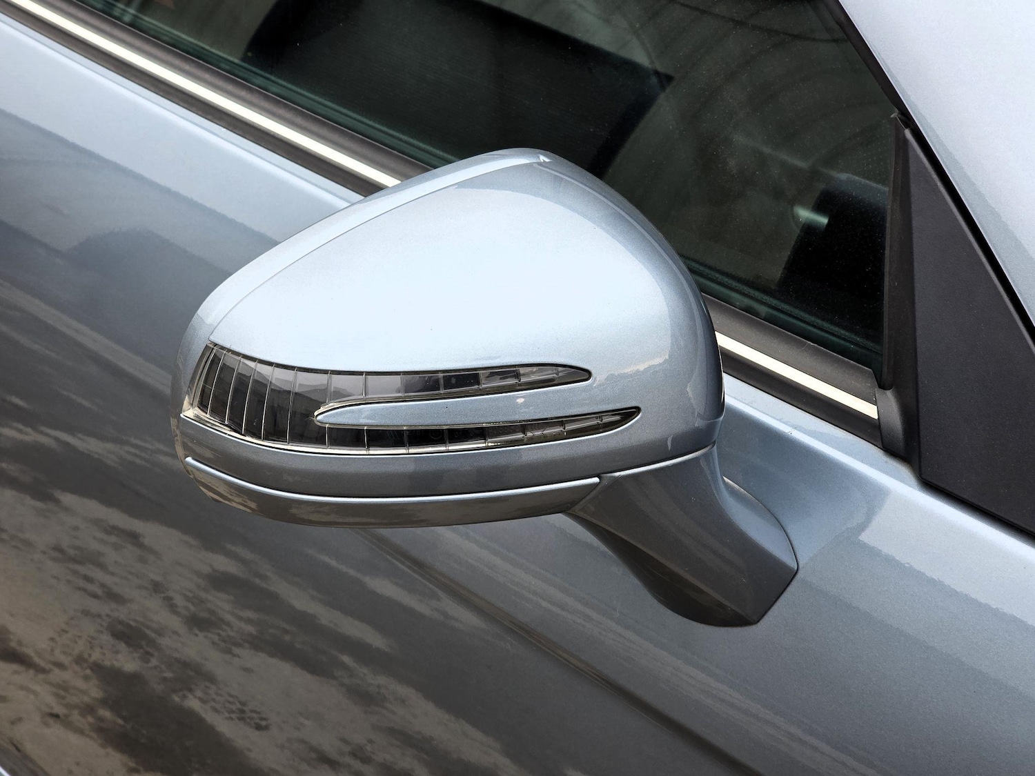 Used Mercedes-Benz SLK 2011 for sale - 76988409: Photo 28