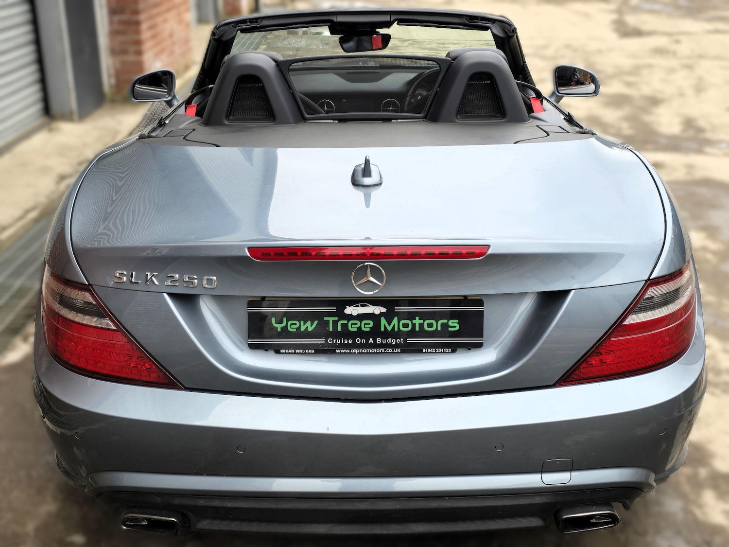Used Mercedes-Benz SLK 2011 for sale - 76988409: Photo 8
