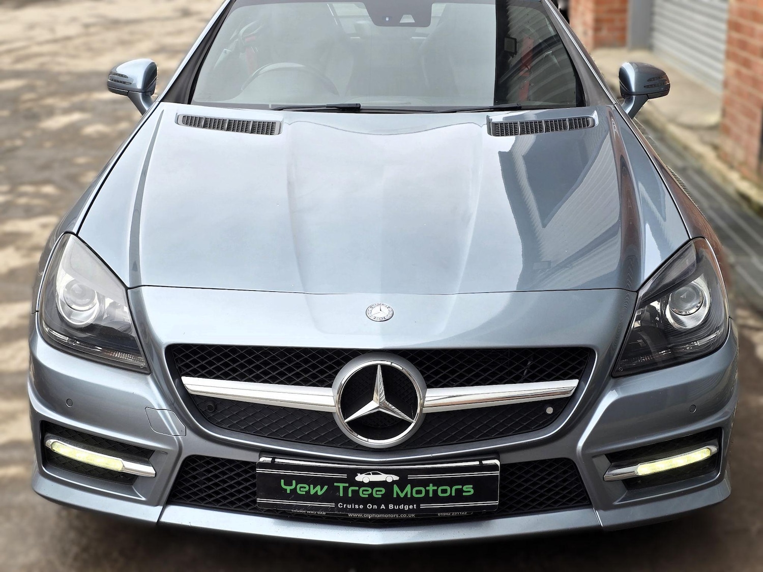 Used Mercedes-Benz SLK 2011 for sale - 76988409: Photo 9