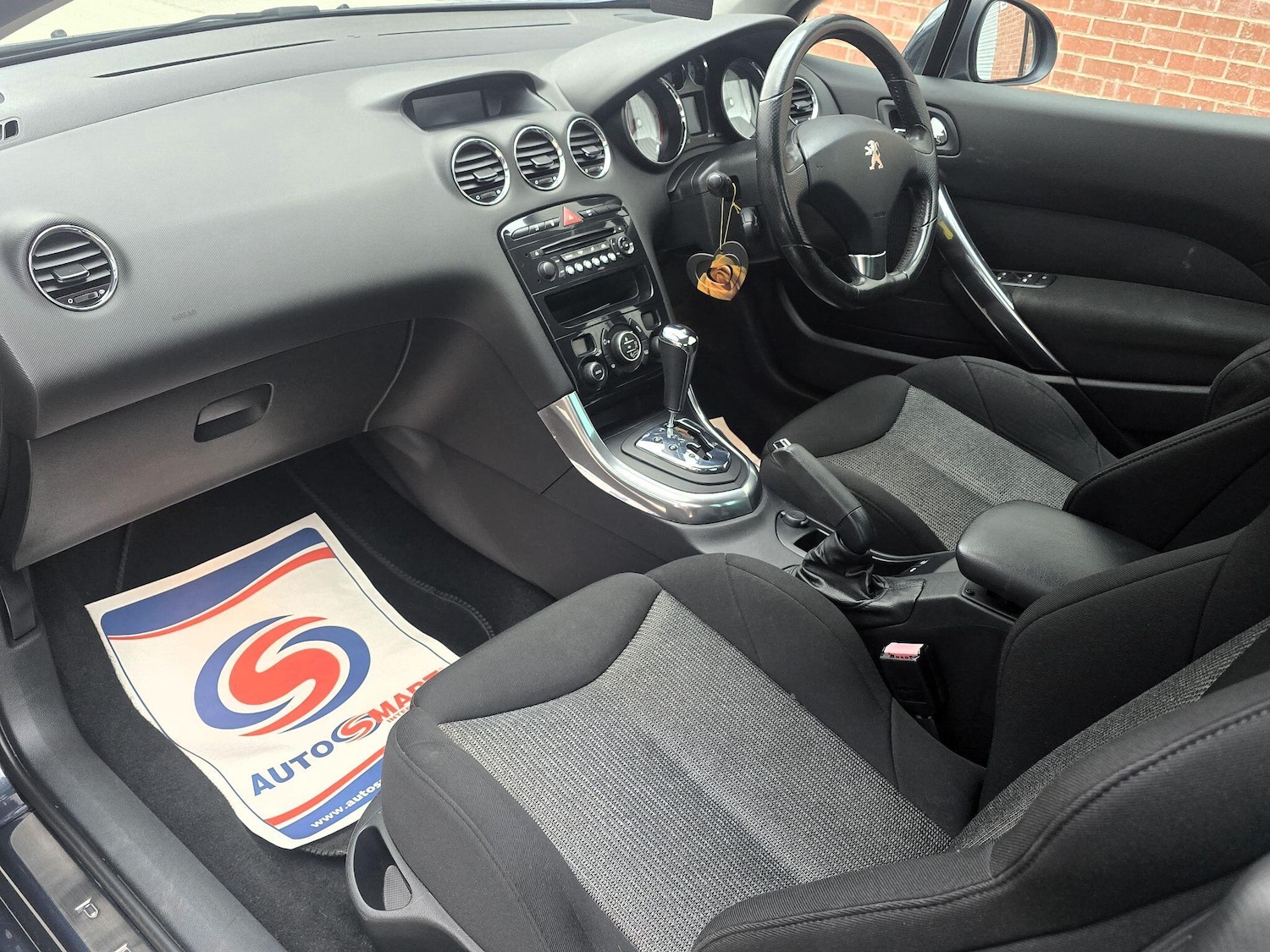 Used Peugeot 308 2012 for sale - 77637659: Photo 15