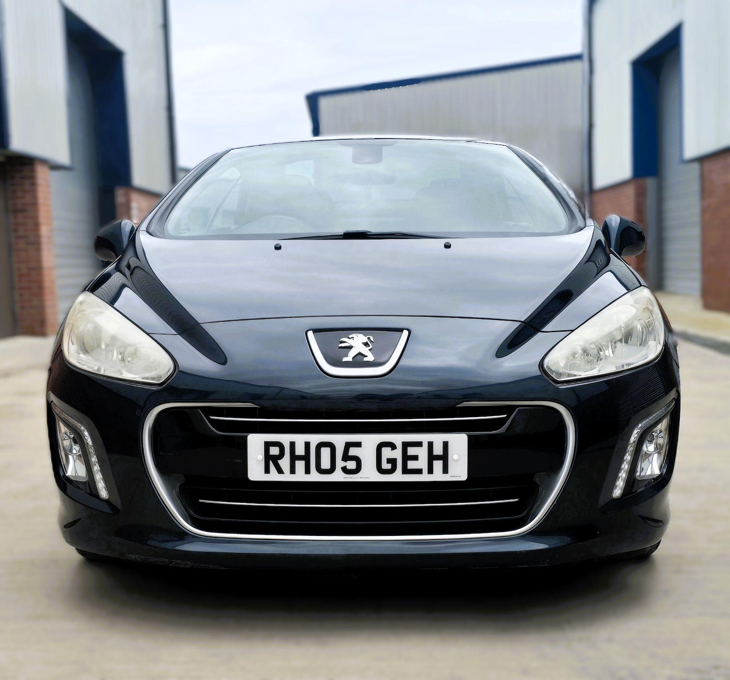 Used Peugeot 308 2012 for sale - 77637659: Photo 2