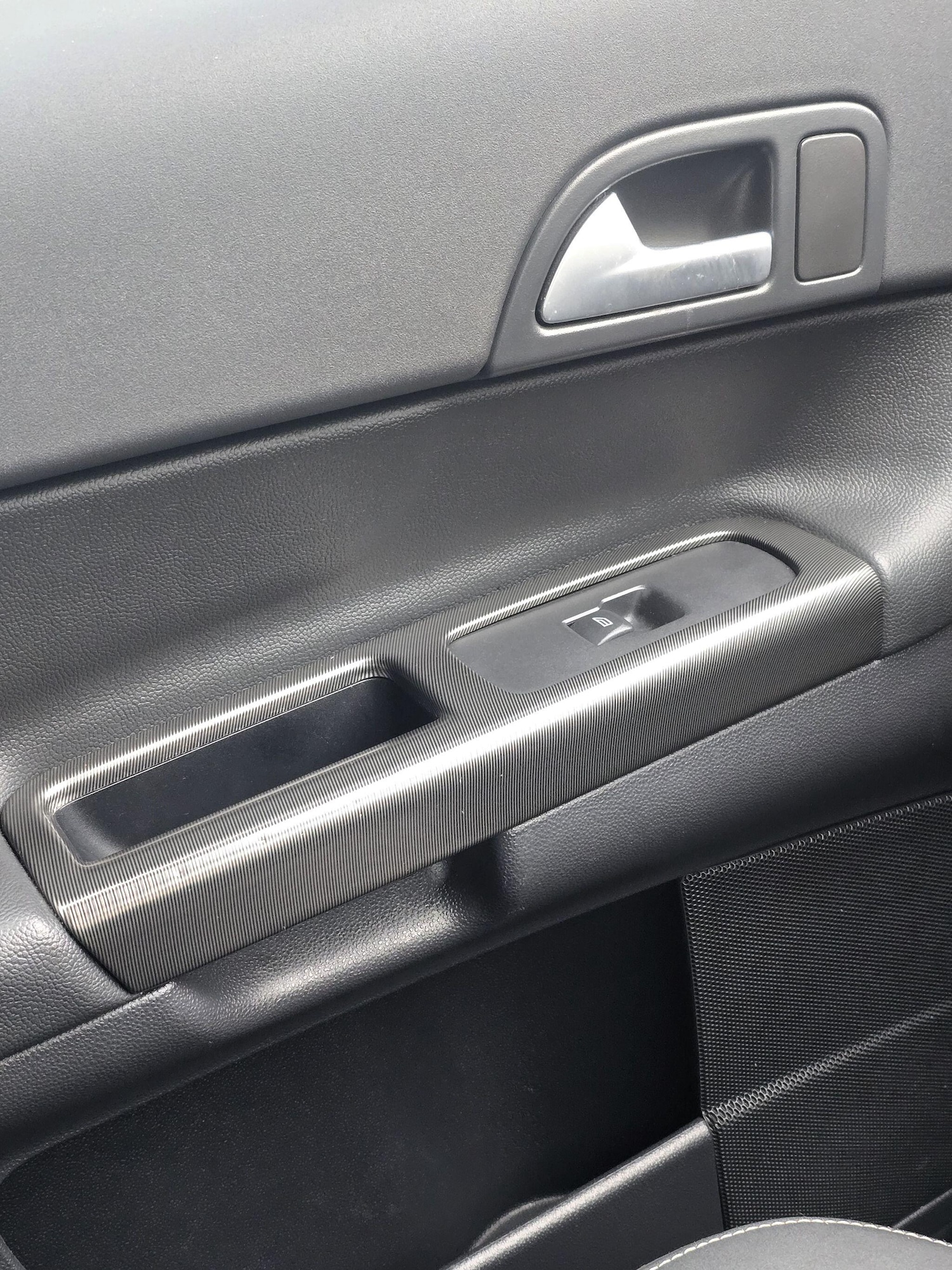 Used Volvo C30 2010 for sale - 76996093: Photo 24