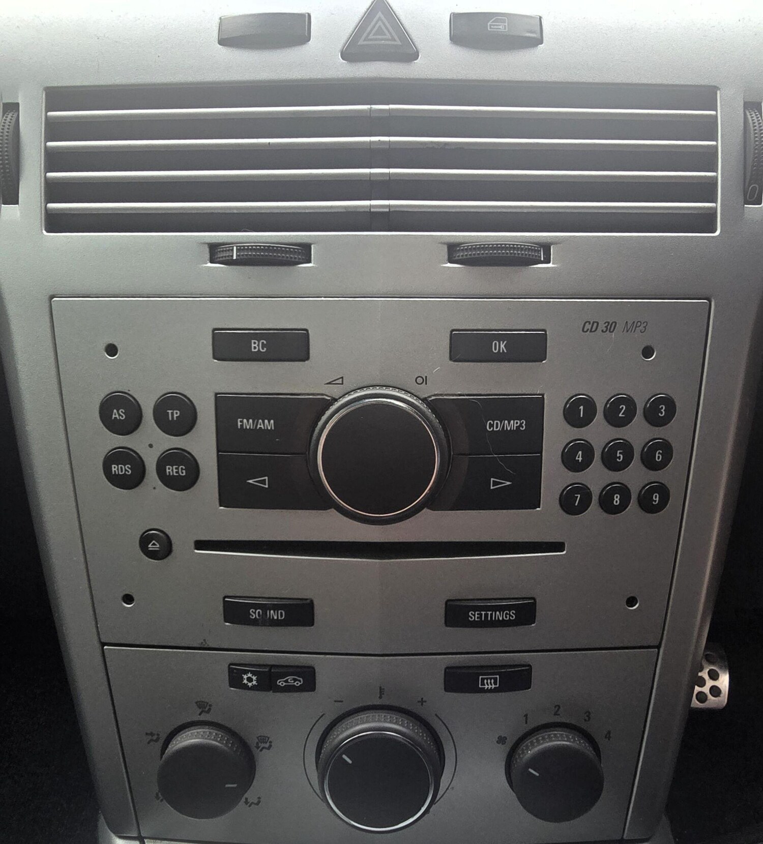 Used Vauxhall Astra 2009 for sale - 77564620: Photo 28