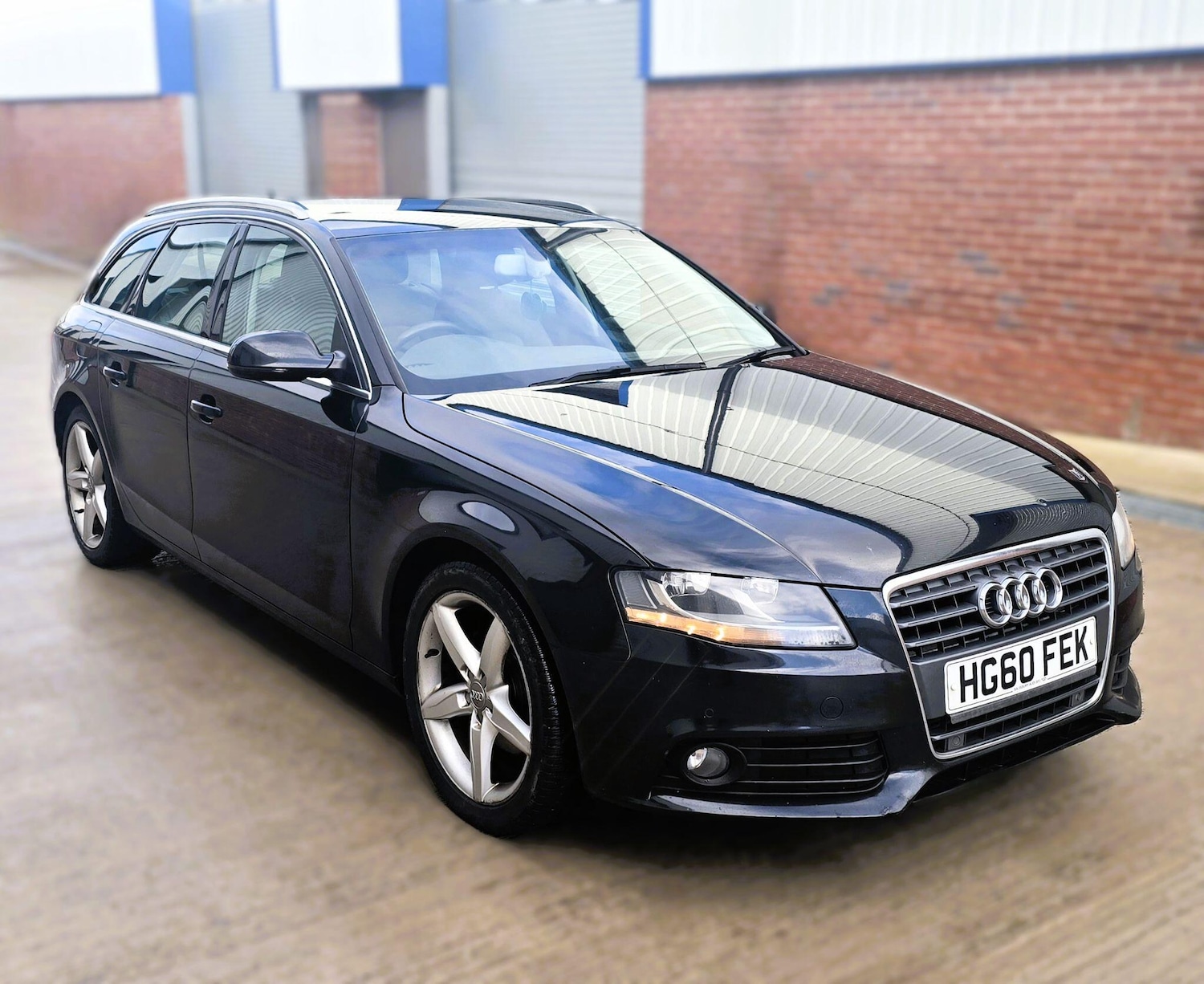 Used Audi A4 2010 for sale - 77411545: Photo 1