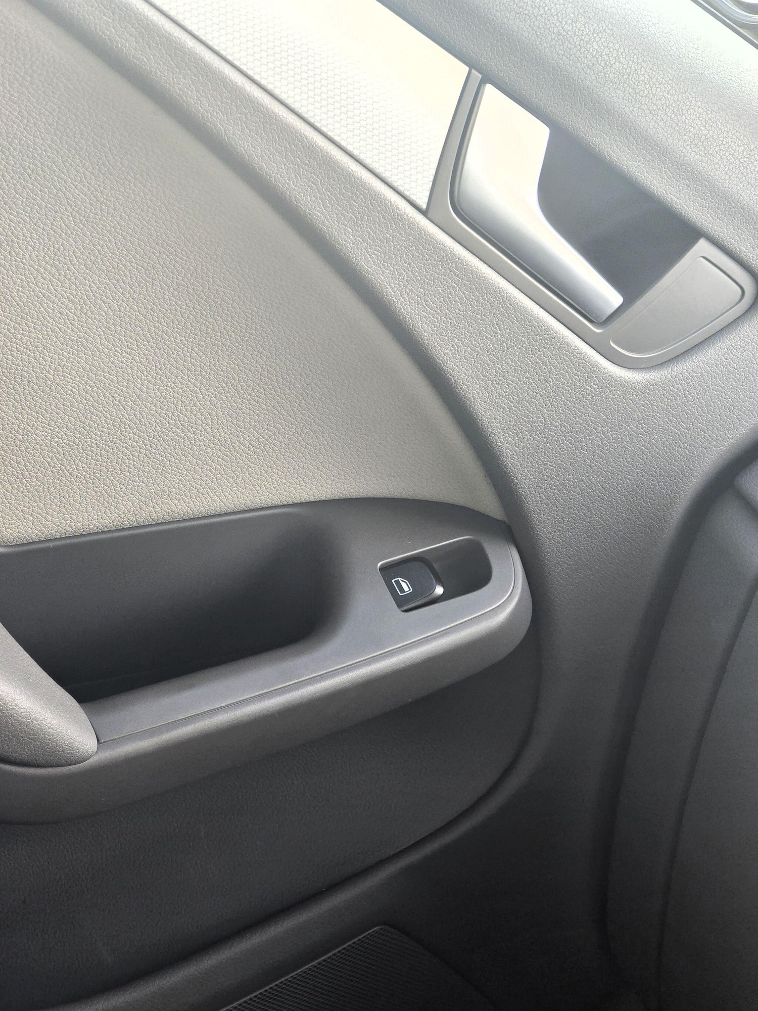 Used Audi A4 2010 for sale - 77411545: Photo 19