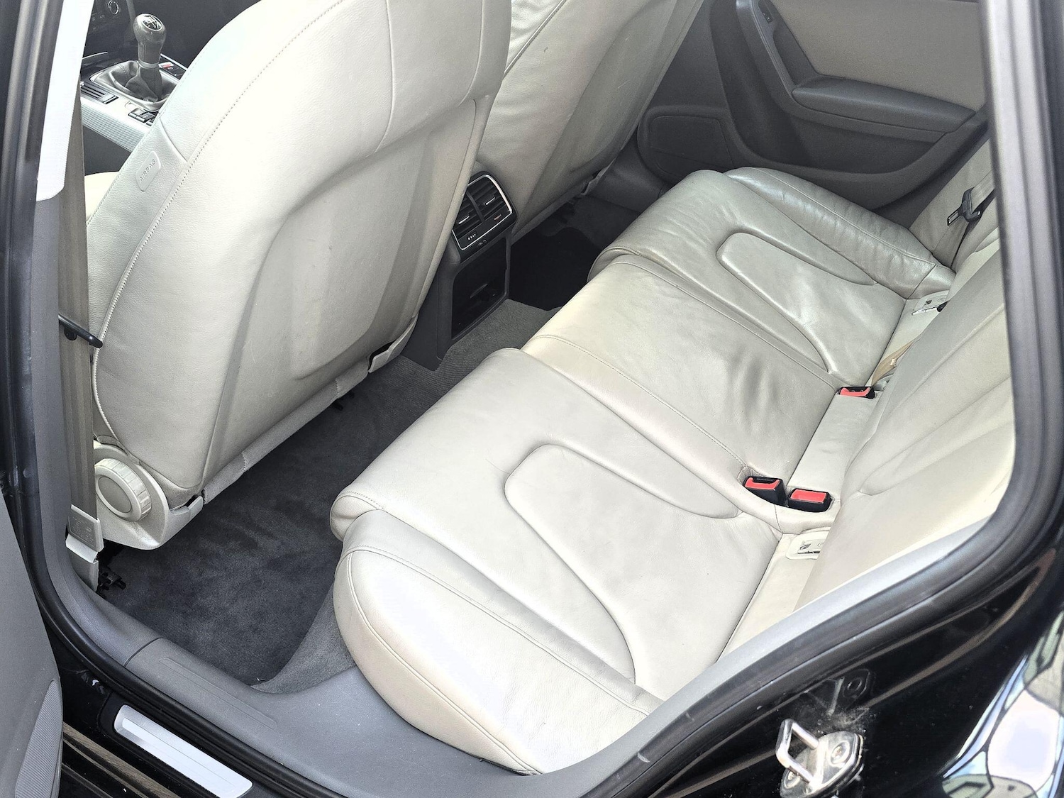 Used Audi A4 2010 for sale - 77411545: Photo 23