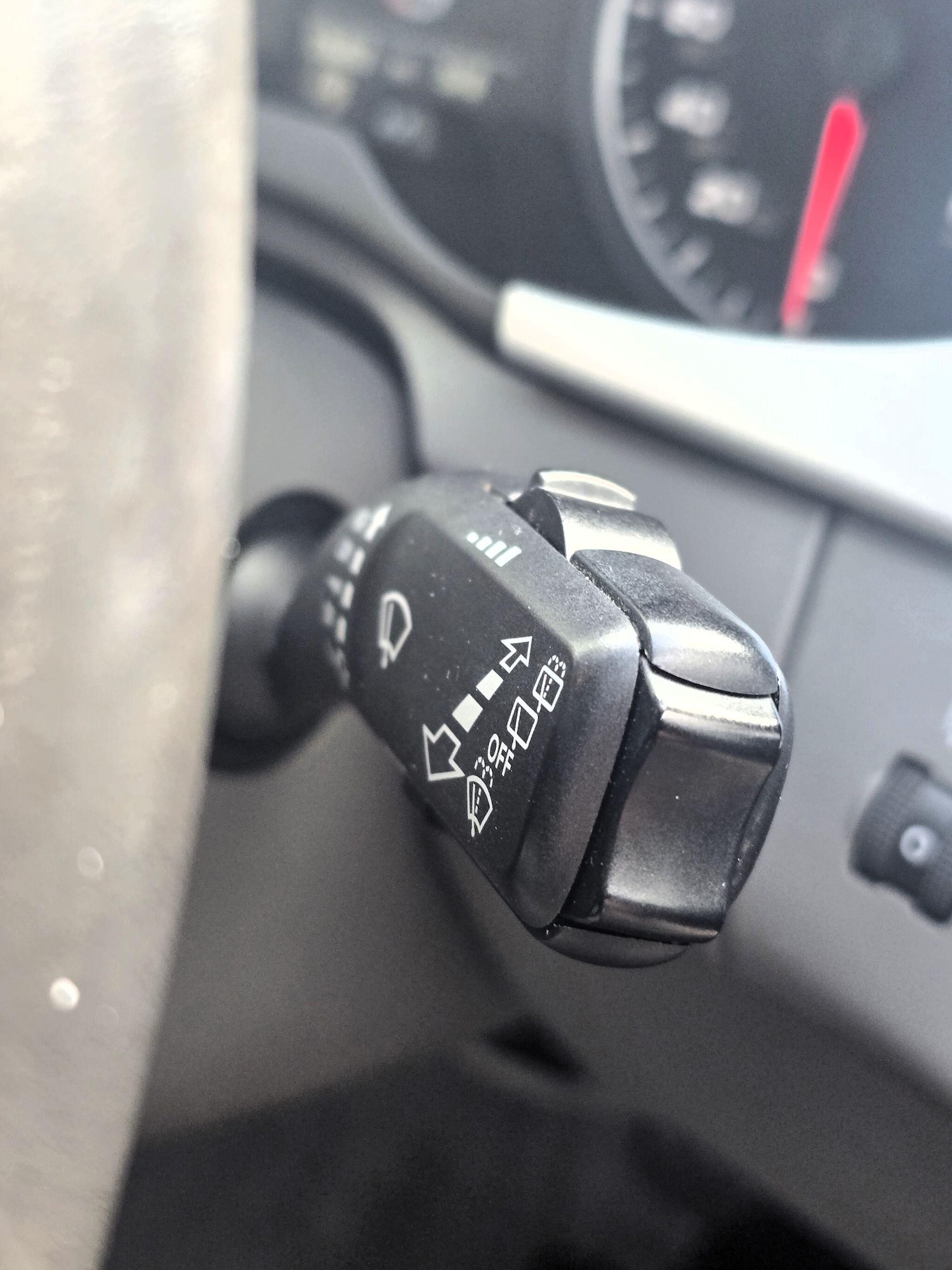 Used Audi A4 2010 for sale - 77411545: Photo 29