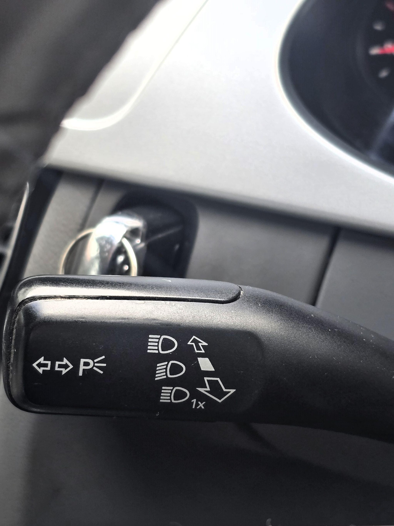 Used Audi A4 2010 for sale - 77411545: Photo 30