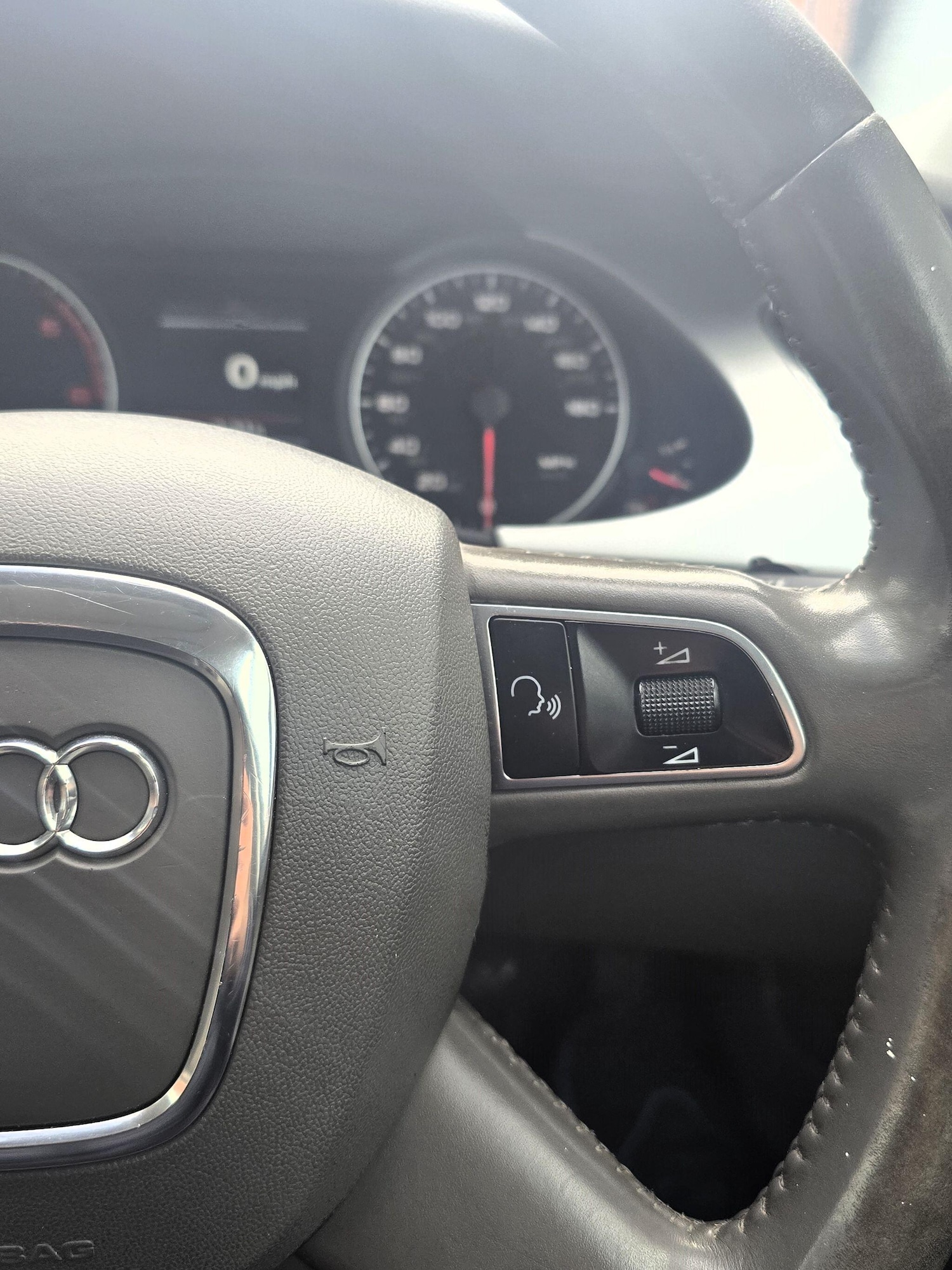 Used Audi A4 2010 for sale - 77411545: Photo 32