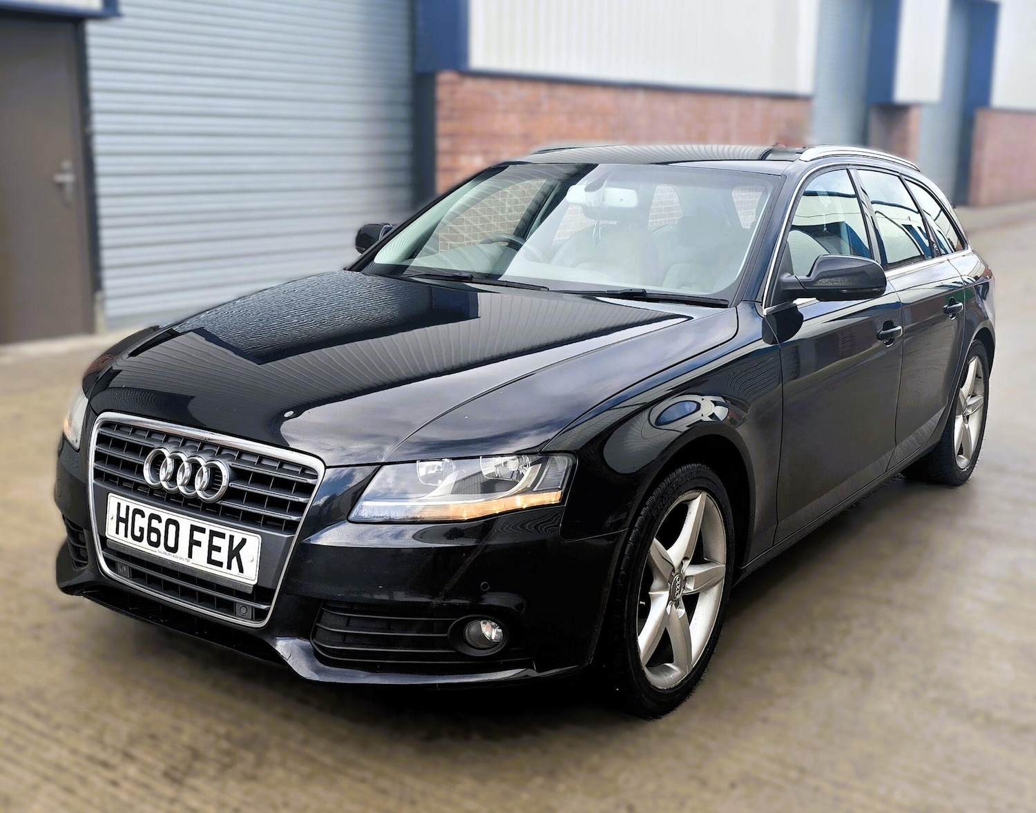 Used Audi A4 2010 for sale - 77411545: Photo 5