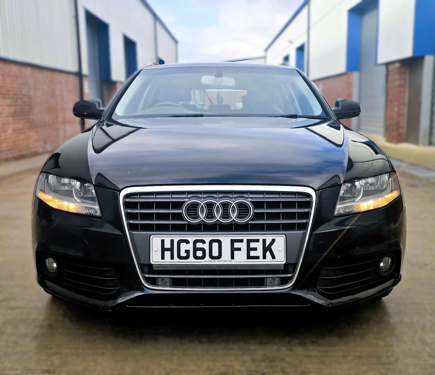 Used Audi A4 2010 for sale - 77411545: Photo 6