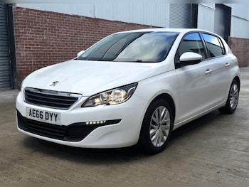 Used Peugeot 308 2016 for sale - 76473108: Photo