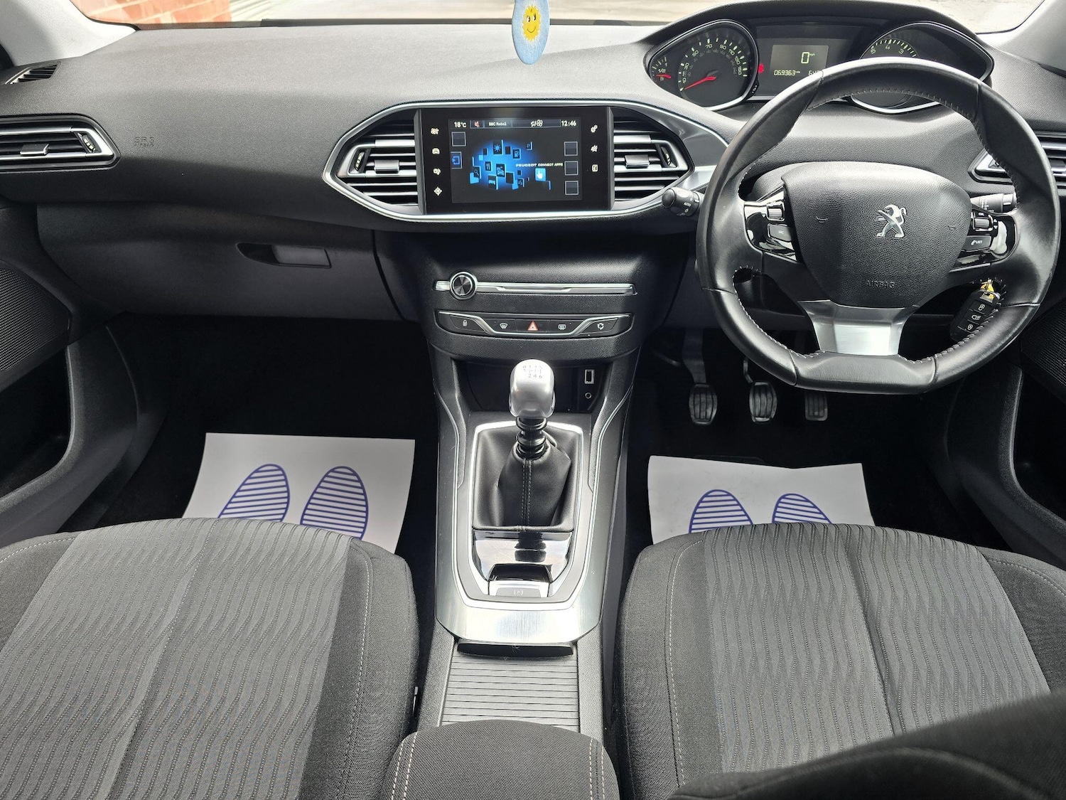 Used Peugeot 308 2014 for sale - 76887165: Photo 4