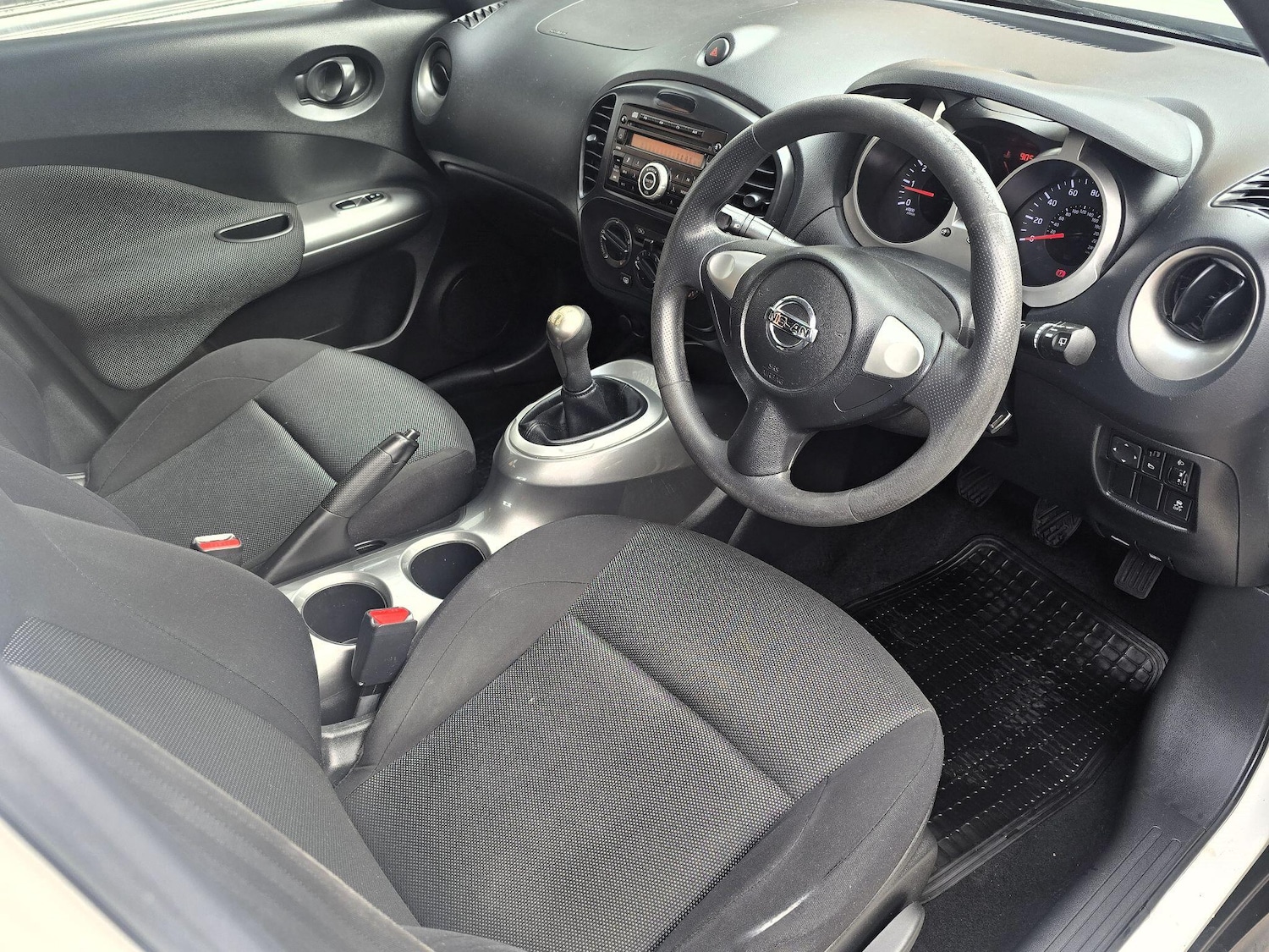 Used Nissan Juke 2012 for sale - 76359904: Photo 2