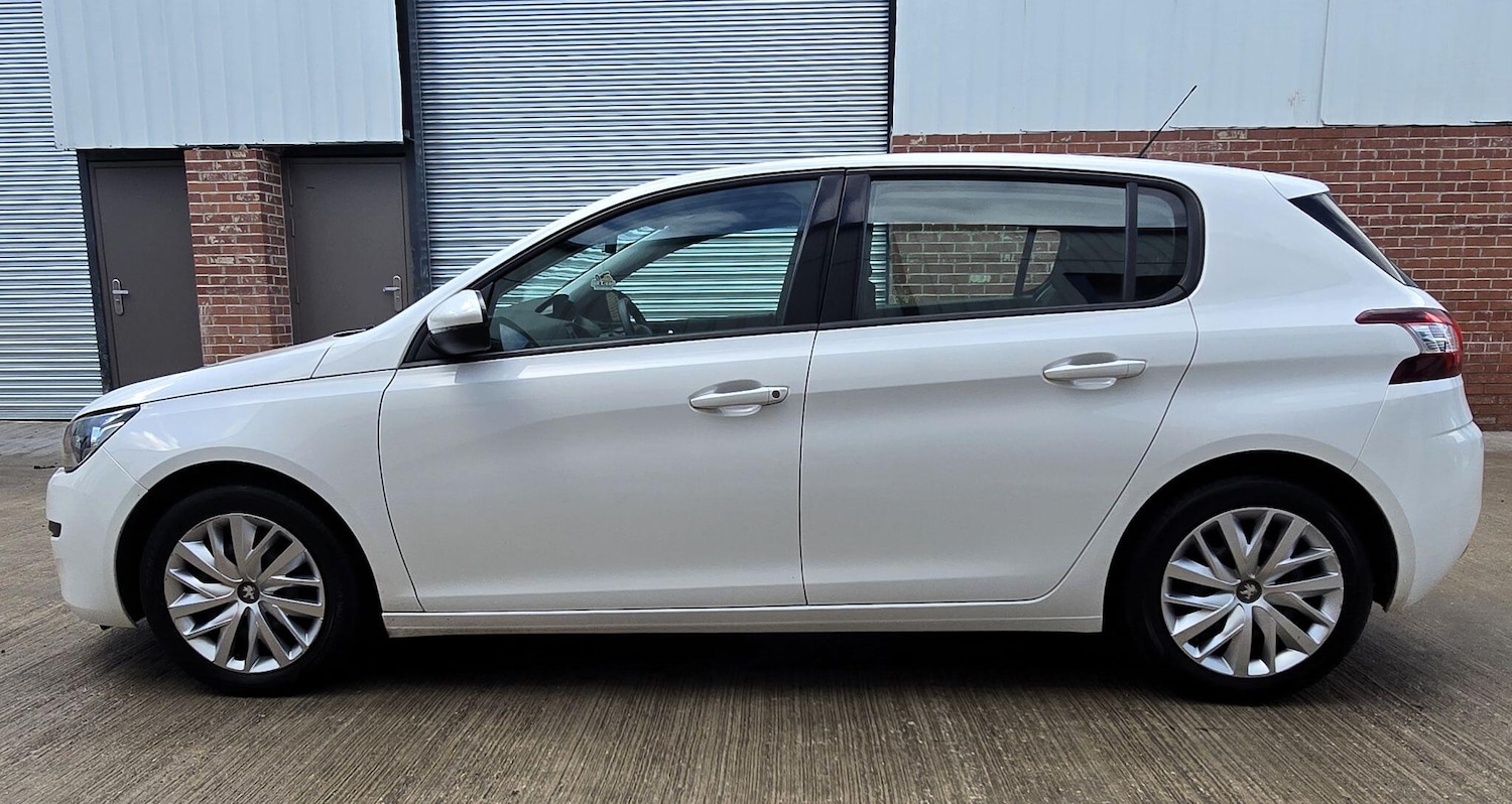 Used Peugeot 308 2016 for sale - 76886428: Photo 10