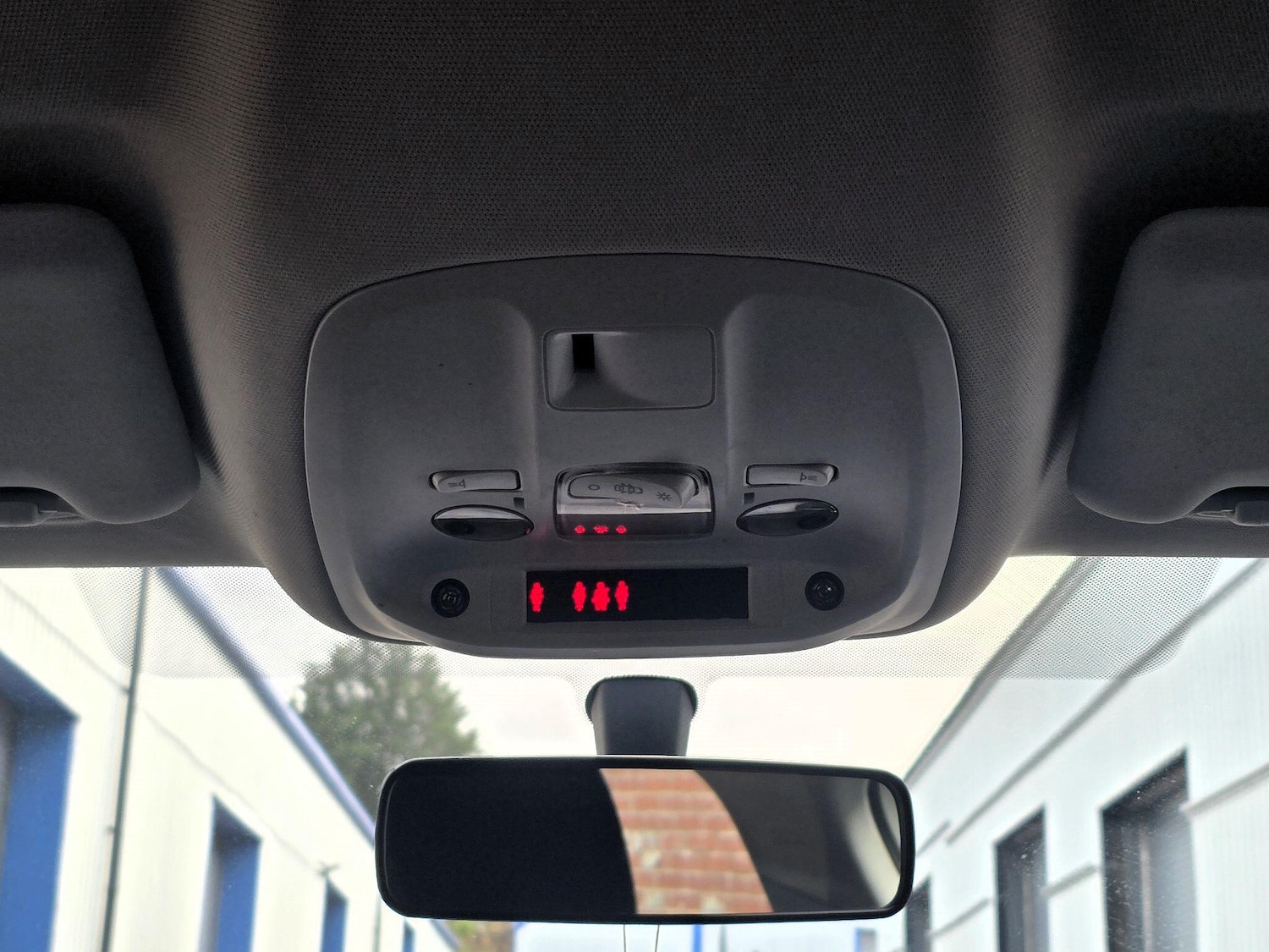 Used Peugeot 308 2016 for sale - 76886428: Photo 19