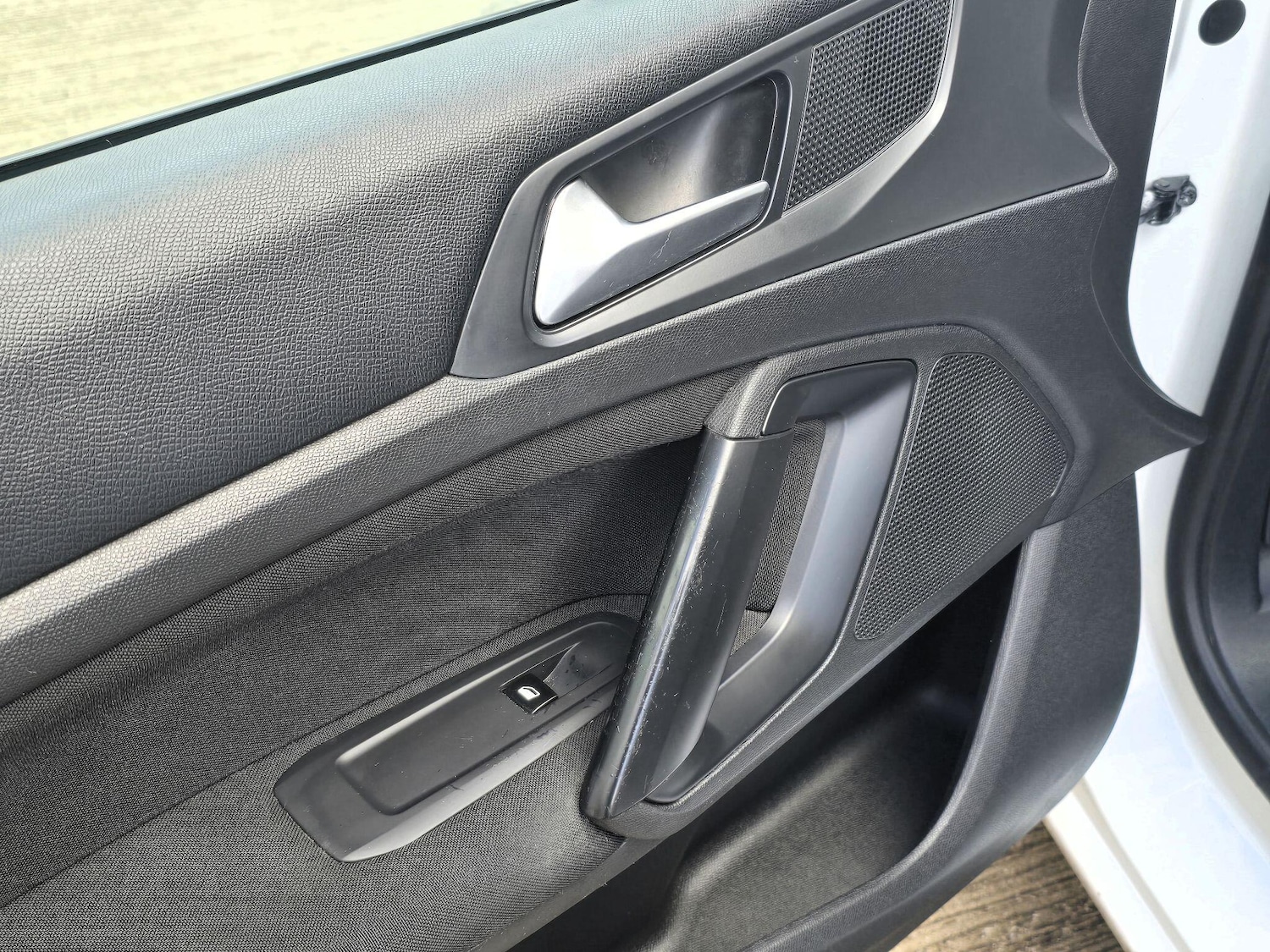 Used Peugeot 308 2016 for sale - 76886428: Photo 25